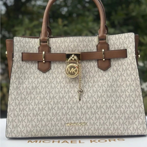 Michael Kors Hamilton - Picture 1 of 11